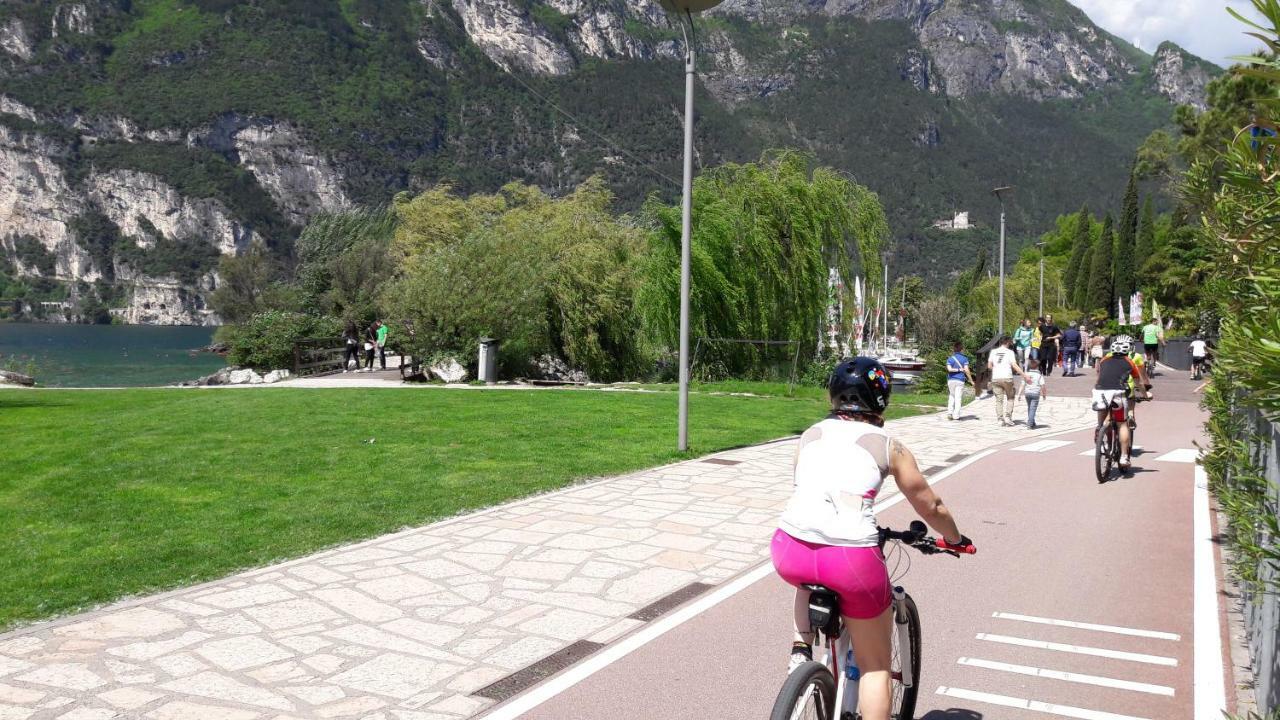Garda Blu Apartment Riva del Garda Kültér fotó