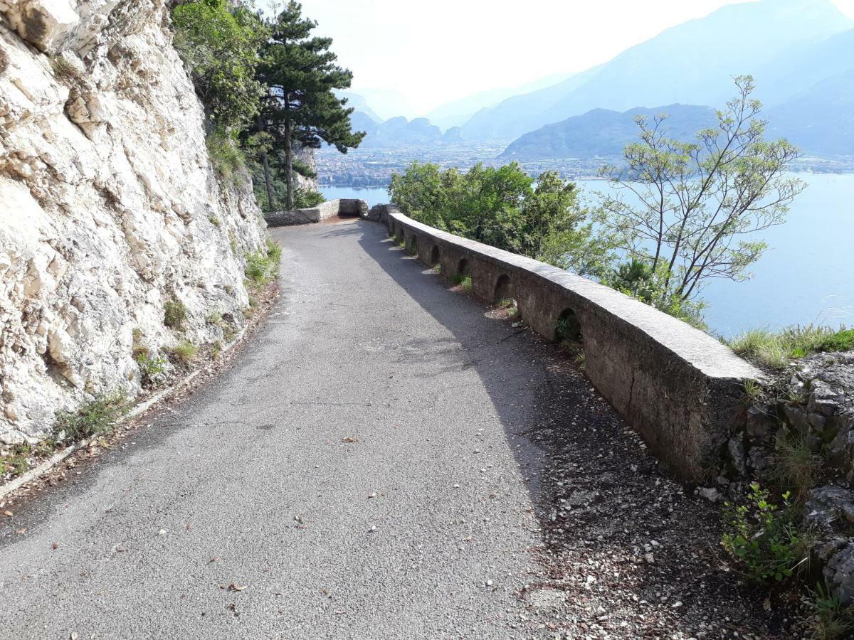 Garda Blu Apartment Riva del Garda Kültér fotó
