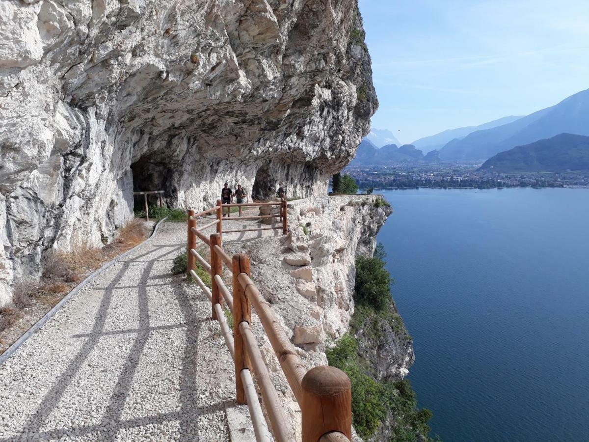 Garda Blu Apartment Riva del Garda Kültér fotó